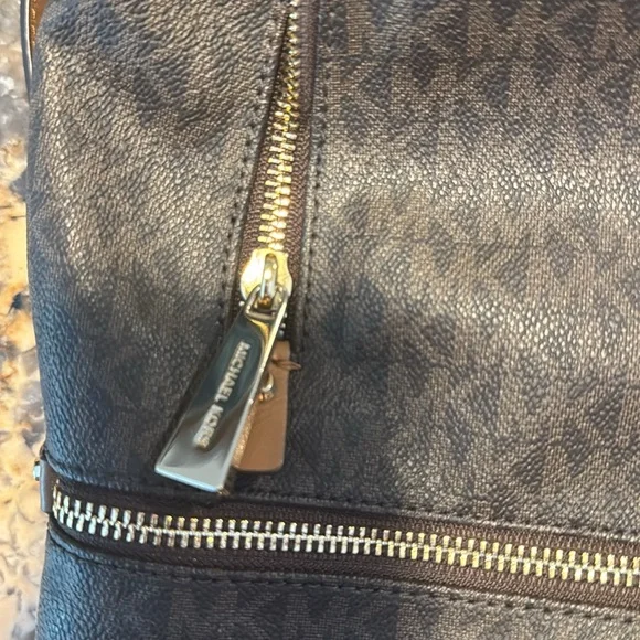 Micheal Kors Rhea medium backpack - Picture 6 of 6